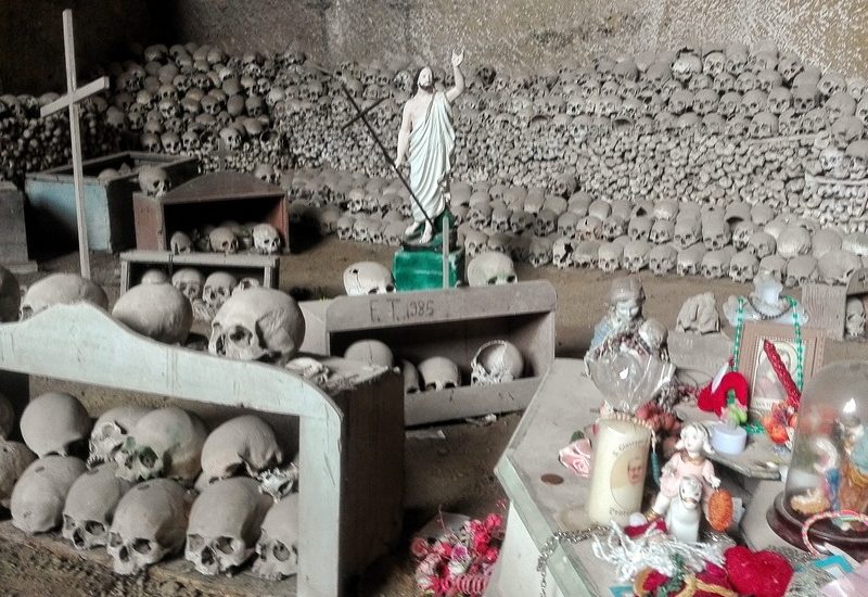 Fontanelle cemetery and Rione Sanità guided tour
