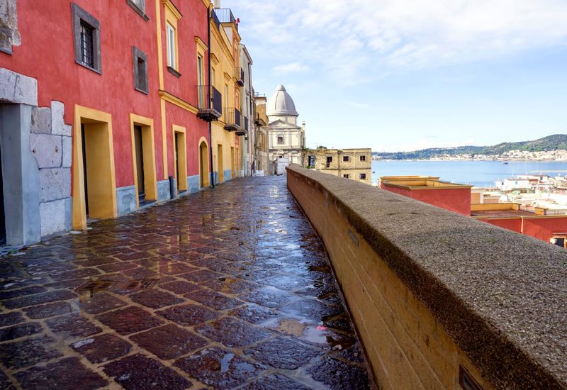 Phlegrean fields Pozzuoli Rione Terra guided tour