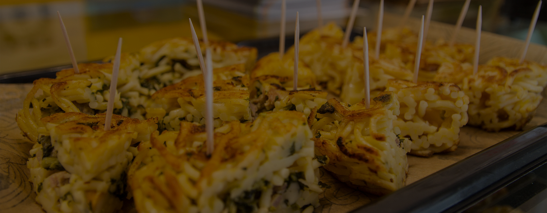 Naples Historic Centre + Street Food Market guided Tour